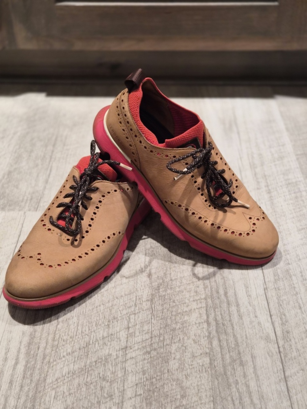 Cole Haan ZERØGRAND Men's Wingtip Lace-Up Sneaker Casual Shoes 10.5 - Picture 3 of 5